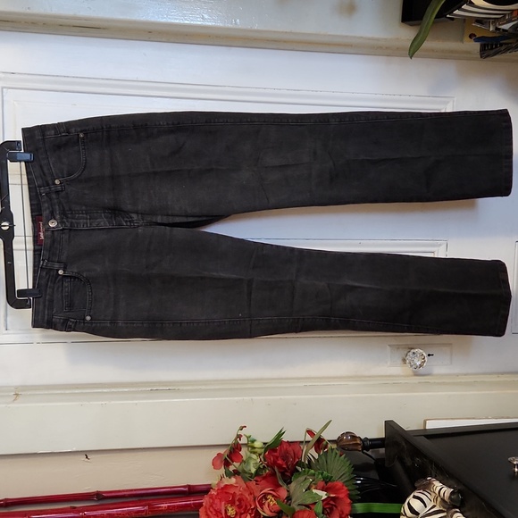 Lee Riveted Jeans - Picture 3 of 5